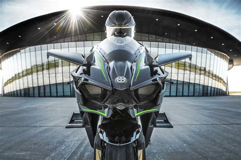 2021 Kawasaki Ninja H2R BS6 Launched In India At Rs 79.90 Lakh