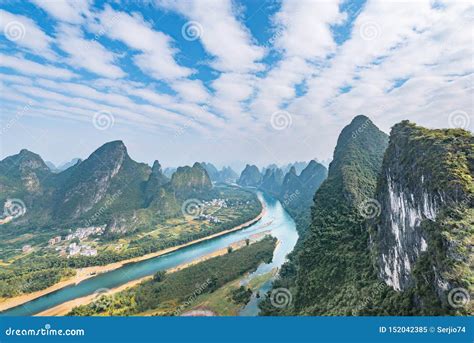 Li River and Karst Mountains Near Yangshuo. Guangxi Province Stock ...