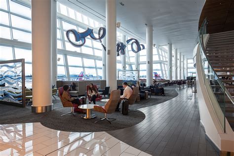 The Best Lounge in the United States Is... a Delta SkyClub? - View from the Wing