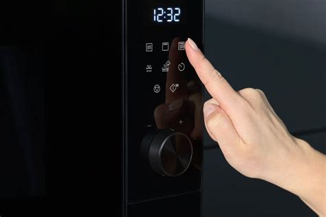 How to use a microwave oven effectively and safely | Electrolux Malaysia