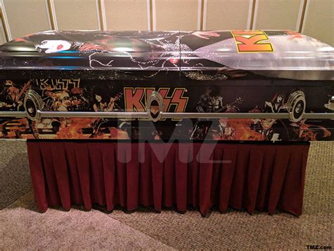 Vinnie Paul to be buried in a Kiss Casket from Gene & Paul, just like ...