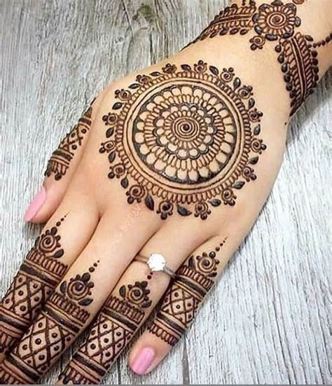 Eid Tikki Mehndi Designs for Hands, Latest & New | Showbiz Hut