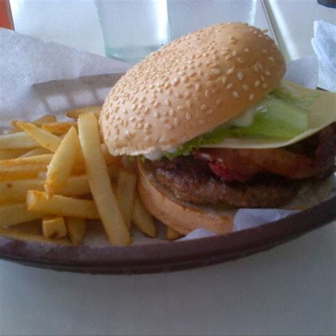 Hungry Hippo - Burger Joint