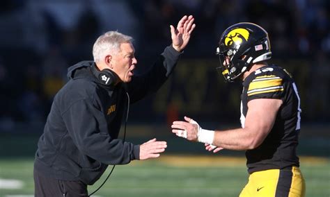 Iowa Football: Updated bowl projections for the Hawkeyes after Week 12