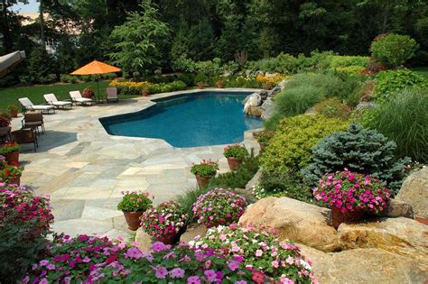 Landscaping Ideas for Pool Areas