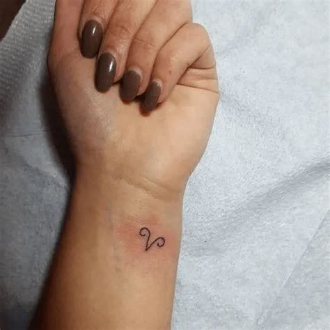 Tattoo for the sign of the zodiac Aries: 25 ideas and designs for women ...