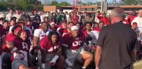 Watch Roll Tide Willie get the team fired up at Alabama's spring ...