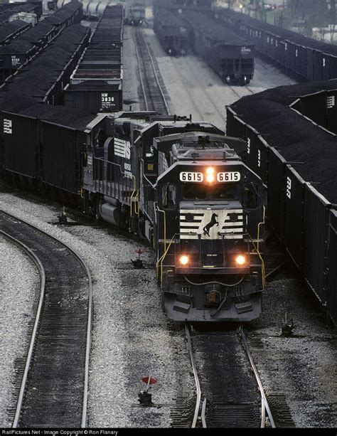 NS 6615 Norfolk Southern EMD SD60 at Norton, Virginia by Ron Flanary | Norfolk southern, Train ...