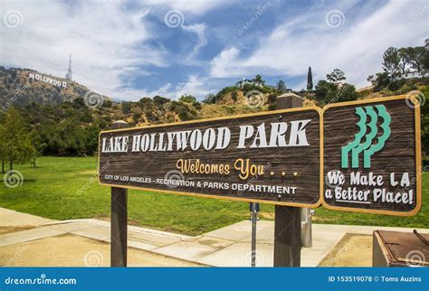 Lake Hollywood Park, Hollywood Sign, Hollywood, Los Angeles, California ...