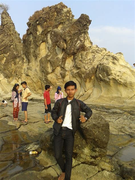 Pantai Sawarna | My Trip My Life