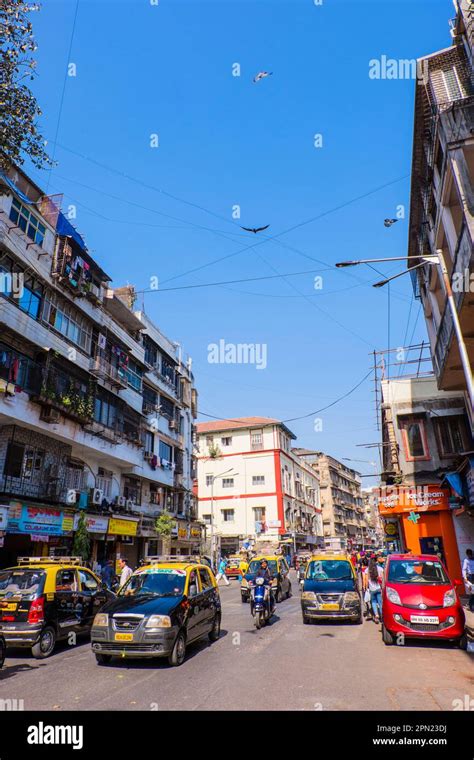 Colaba Causeway, Mumbai, India Stock Photo - Alamy