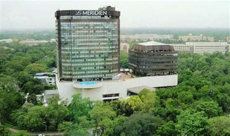 Le Meridien New Delhi - JOEJOURNEYS