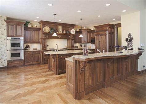 Walnut Kitchen - Traditional - Kitchen - Columbus - by Schlabach Wood Design