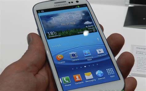 Samsung Galaxy S III (no-contract): $260 shipped (Reg. $400) - 9to5Google