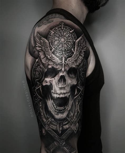 Viking Skull Tattoo by Julie Brd Tattoo | Tatouage avant bras, Tatouage ...