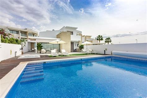 BEST VILLAS IN COSTA ADEJE, TENERIFE