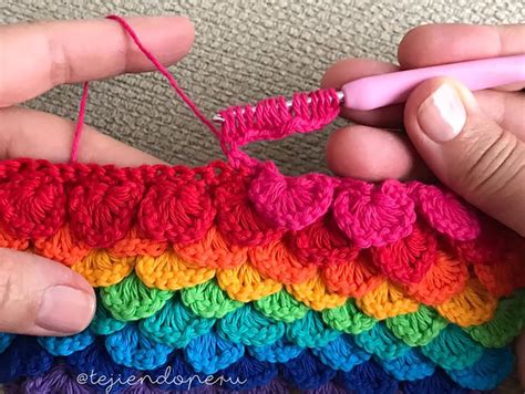 Learn The Crochet Crocodile Stitch Pattern | CrochetBeja