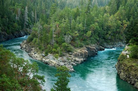 History Made on California's Klamath River - Moldy Chum