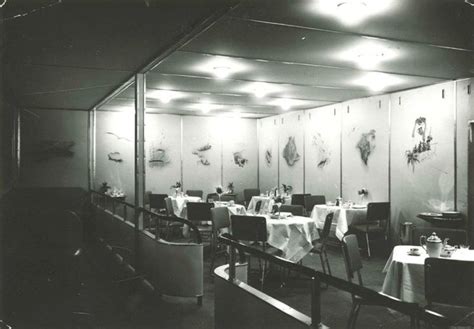 LZ 129 Hindenburg, dining room | Hindenburg interior, Hindenburg, Zeppelin airship