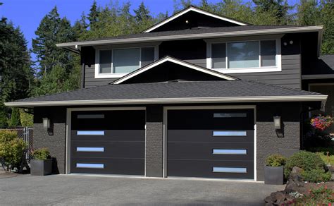 Modern Tech™ | Residential Garage Doors | DistribuDoors