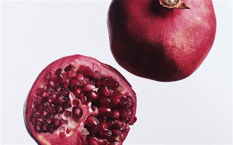 Download Food Pomegranate HD Wallpaper