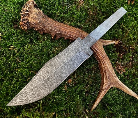 Damascus steel blade “GRIZZLY” - forged Damascus steel, 450 - 600 layers - AAKnives