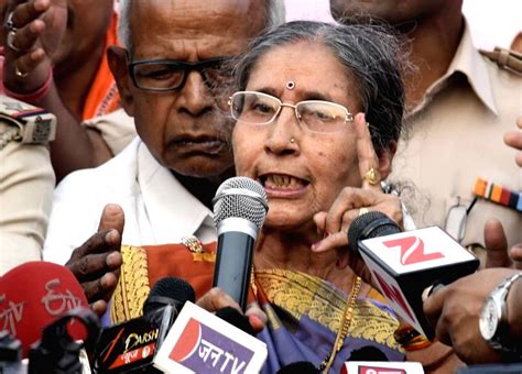 Jashodaben Modi talks to press