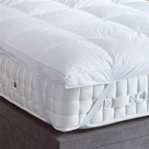 Goose Down Dual Chamber Emperor Mattress Topper | Soak&Sleep