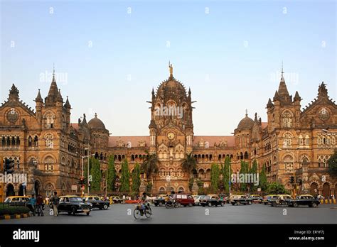 Cst Railway Station Stock Photos & Cst Railway Station Stock Images - Alamy