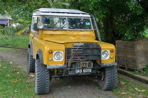 Land Rover Series III SWB | Land Rover SWB seen parked in Ku… | Flickr