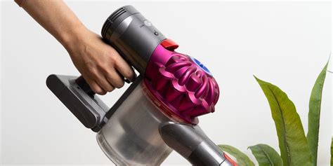 Dyson Replacement Battery Pack Review | Wirecutter