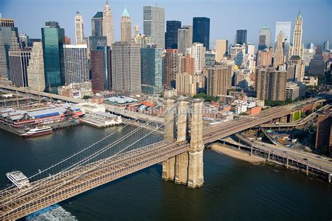 MichaelYamashita | An aerial view of the Brooklyn Bridge and Lower Manhattan, New York City.