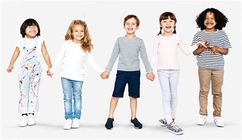 Cheerful diverse kids holding hands | Free Photo - rawpixel