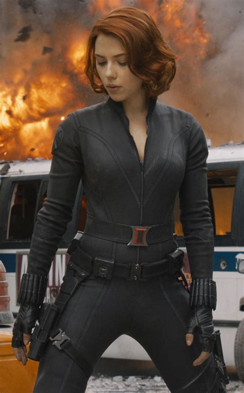 Chris Hemsworth: Give Scarlett Johansson Her Own Superhero Movie—Right ...