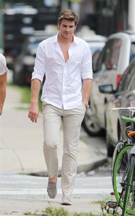 Summer outfit inspiration with Liam Hemsworth #summerstyle #liamhelmsworth #celebrities # ...