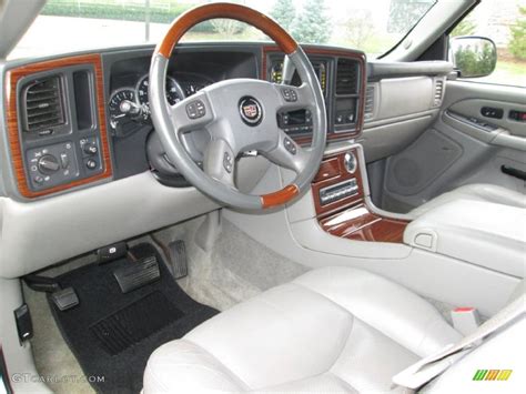 2004 Cadillac Escalade Standard Escalade Model Interior Color Photos ...