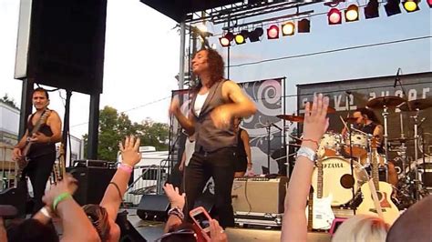 Steve Augeri Faithfully at Run To The Ridge - YouTube