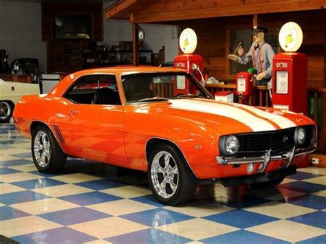 1969 Chevrolet Camaro â€“ Hugger Orange / White - Classic Chevrolet Camaro 1969 for sale