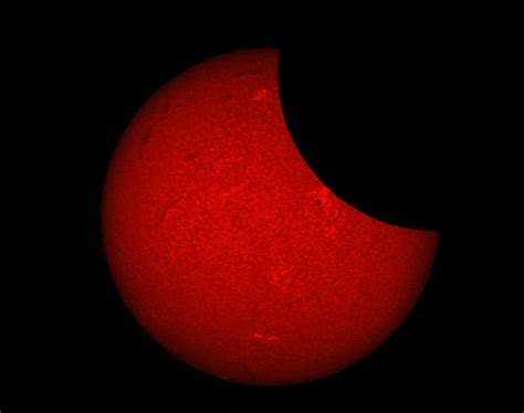 Annular Solar Eclipse | Astronomy Images at Orion Telescopes