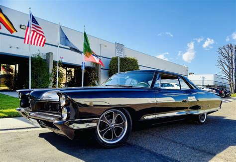 1965 Pontiac Grand Prix – DRIVEN.CO