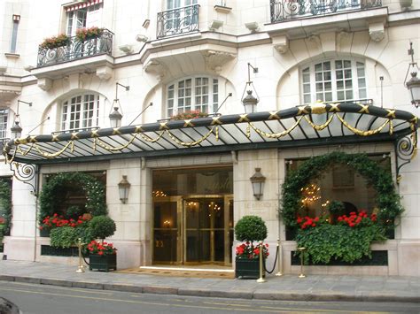 File:Hôtel le Bristol (Paris).jpg - Wikimedia Commons