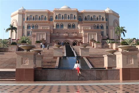 The 7 Star Emirates Palace Hotel, Abu Dhabi, UAE (Photos) • TravelBreak