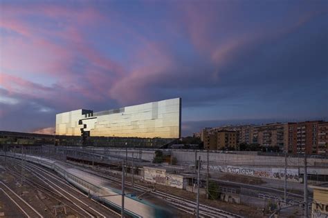 BNL-BNP Paribas Headquarters / 5+1AAAlfonsoFemiaGianlucaPeluffo | ArchDaily