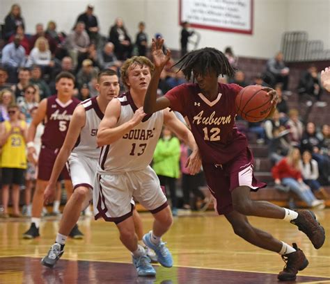 Auburn boys basketball edges Fulton, 76-73, in overtime - syracuse.com