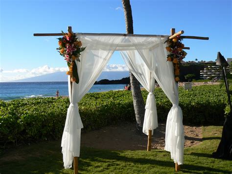 Ku O Lani Floral + Designs: Wedding Chuppa and Arch floral designs