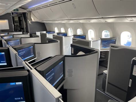 Review: British Airways 787-10 Business Class (Club Suite) - Live and ...