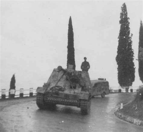 Nashorn tank destroyer on road | World War Photos