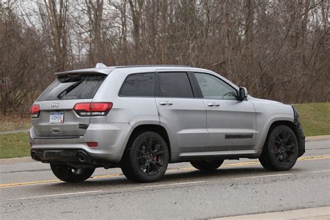 Jeep Grand Cherokee Hellcat Latest Spy Shots - GTspirit