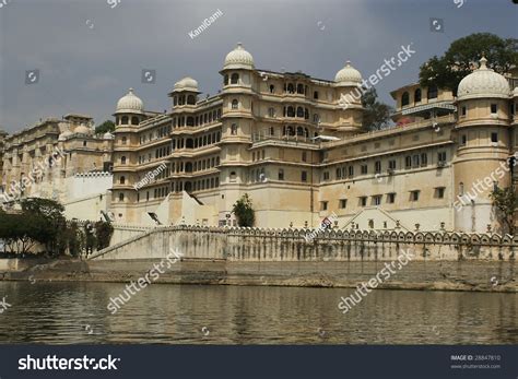 Udaipur Maharaja Palace Stock Photo 28847810 : Shutterstock