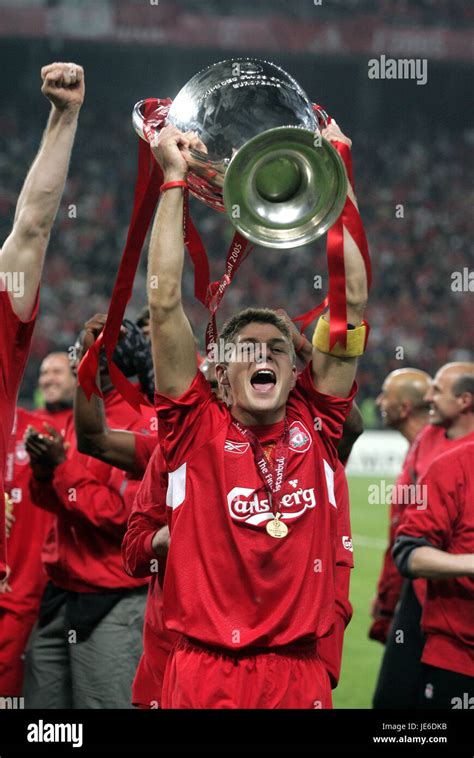 STEVEN GERRARD & EUROPEAN CUP CHAMPIONS LEAGUE FINAL 2005 ISTAMBUL ...